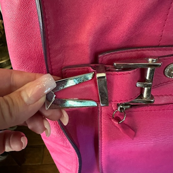 Gorgeous Large Versace Medusa Leather Handbag - Picture 7 of 14